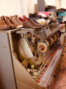 FC87C0E1-AE06-4ABC-80C5-2E18771679F9_1_201_a